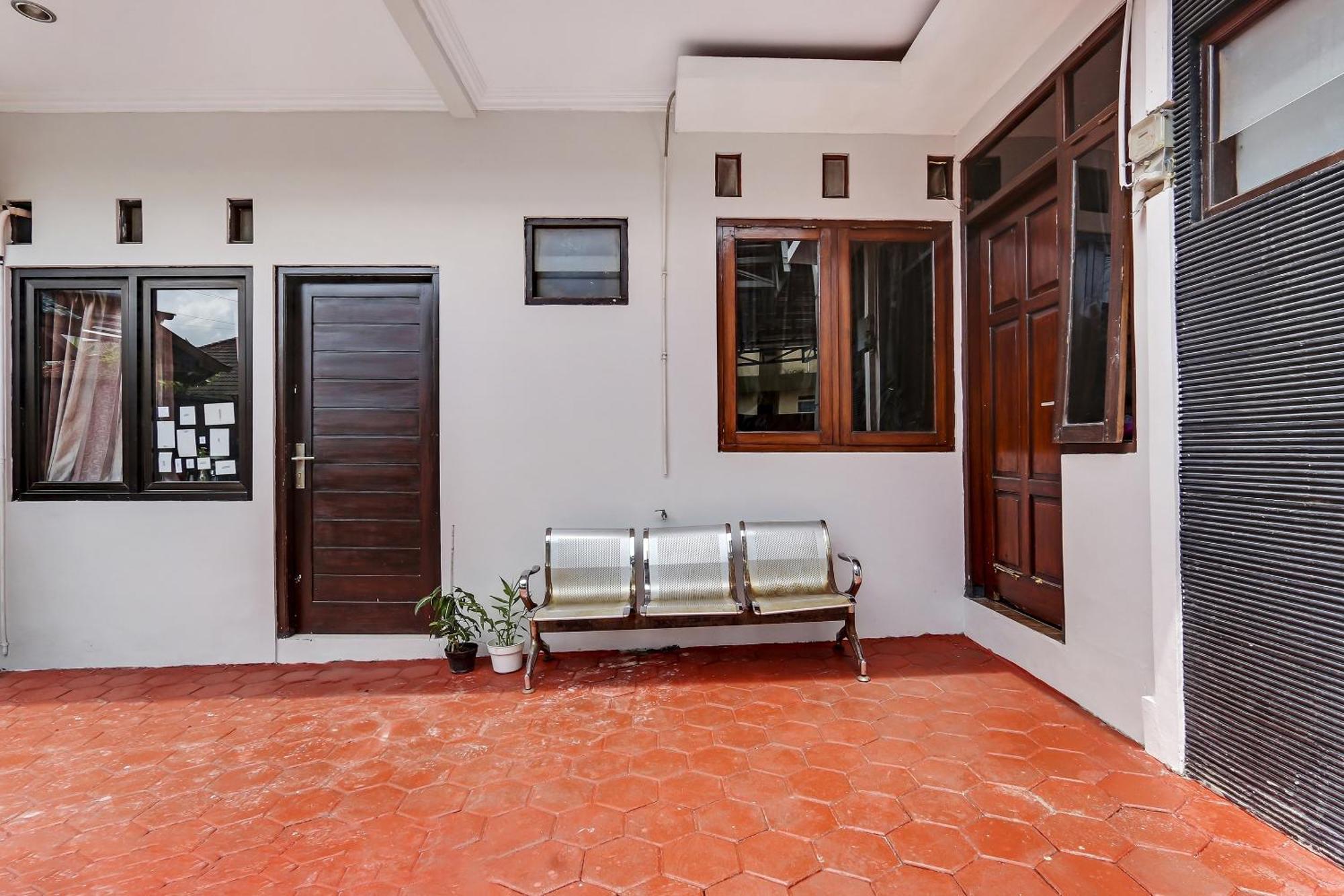 Oyo 91082 Nathania Exclusive Sleman  Exteriér fotografie
